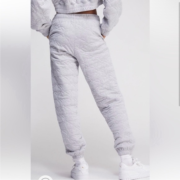 PacSun pants - light heather gray “Easy Quilted Joggers” sweatpants - Picture 2 of 11